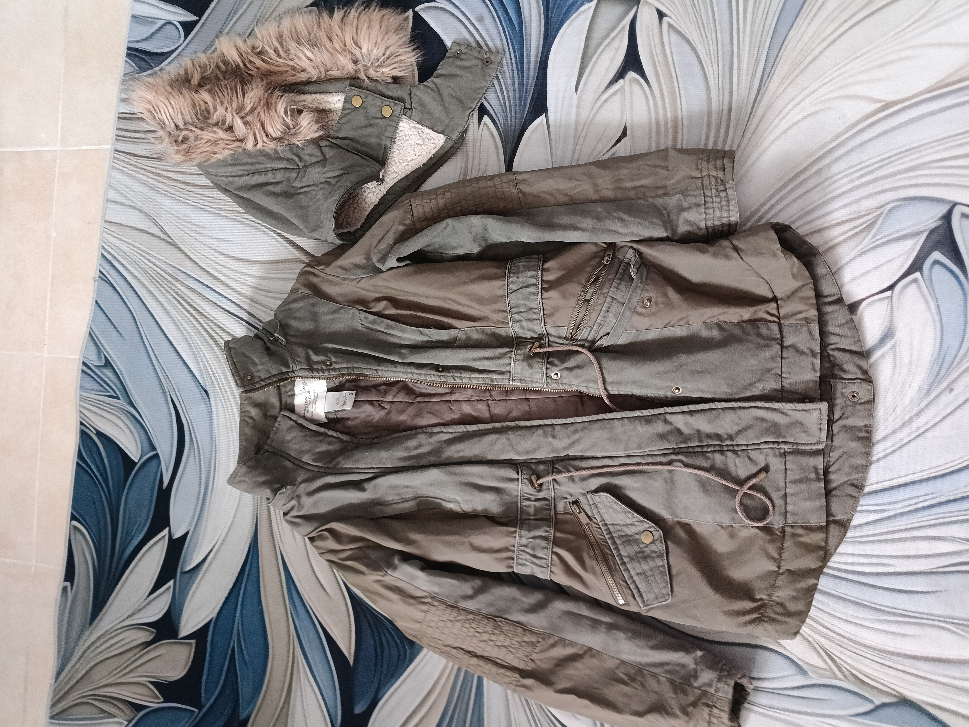 Coat (abrigo)